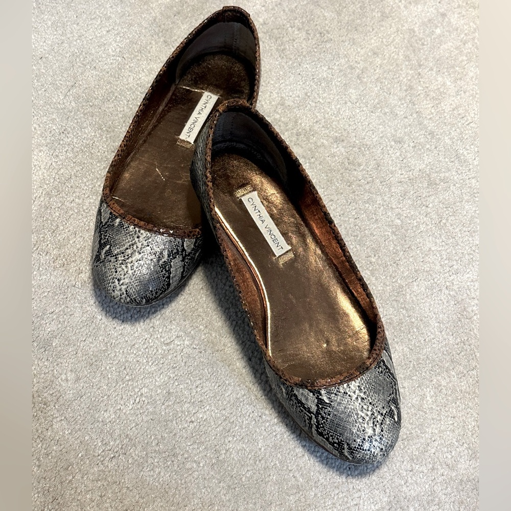 Cynthia Vincent, Snakeskin Patterned Ballet Flats